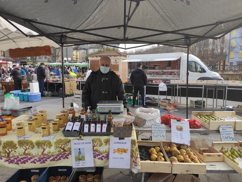 marché des producteurs à Oraison