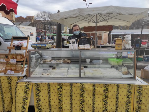 le marché du mardi à Oraison