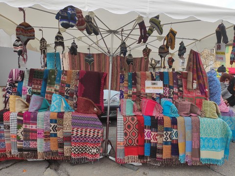 le marché du mardi à Oraison