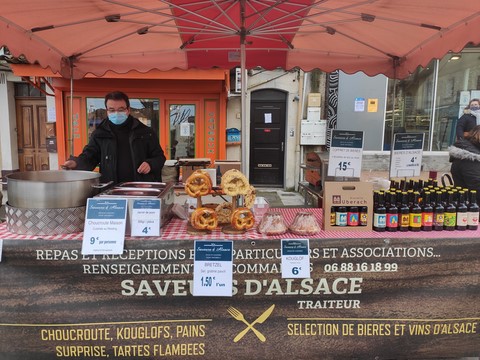 le marché du mardi à Oraison